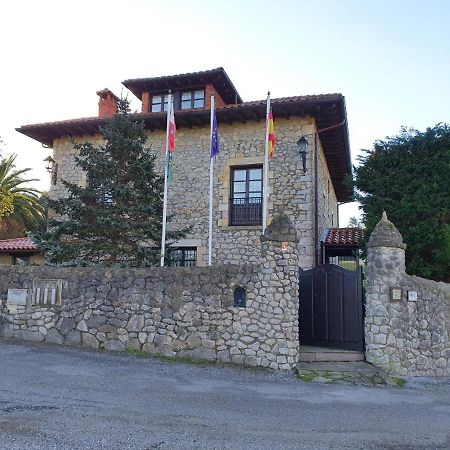 Posada San Tirso Tonanes Exterior photo